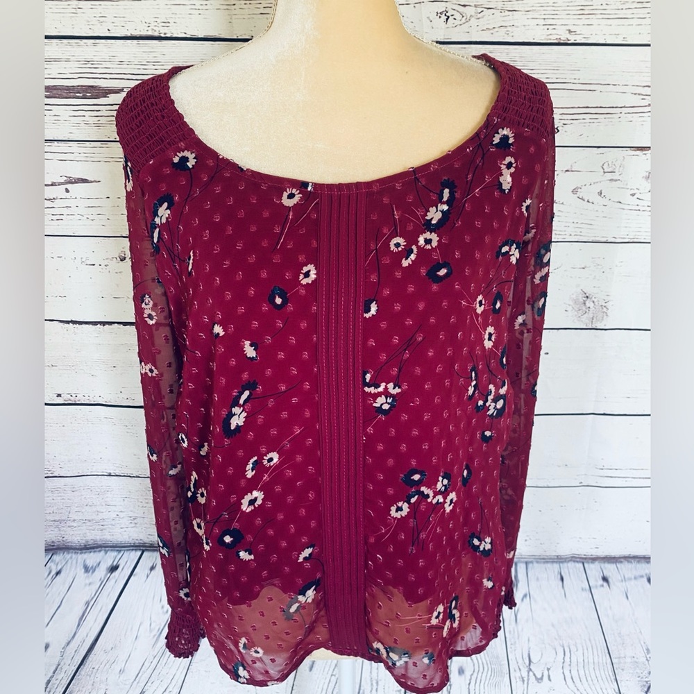 Women’s Small Blouse LC Lauren Conrad Floral Chiffon Overlay Long Sleeve U Neck